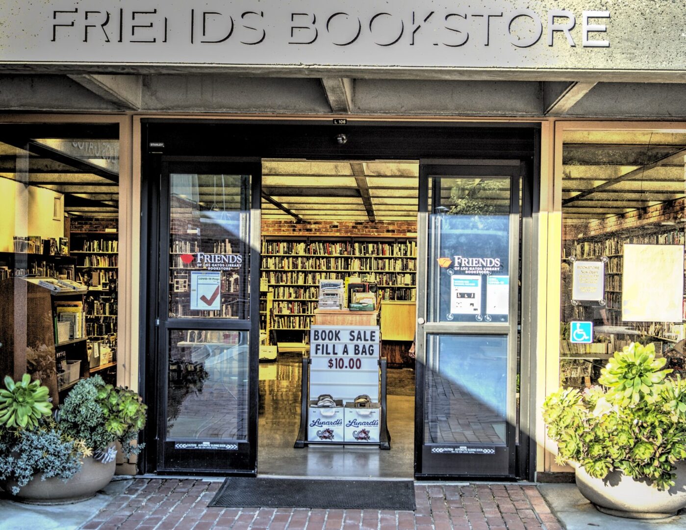 friends bookstore wide 7.5
